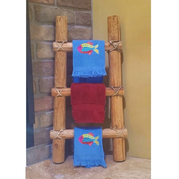 🐟 Pair of Fishy Guest Towels, NWOT 🐟 - Picture 4 of 10